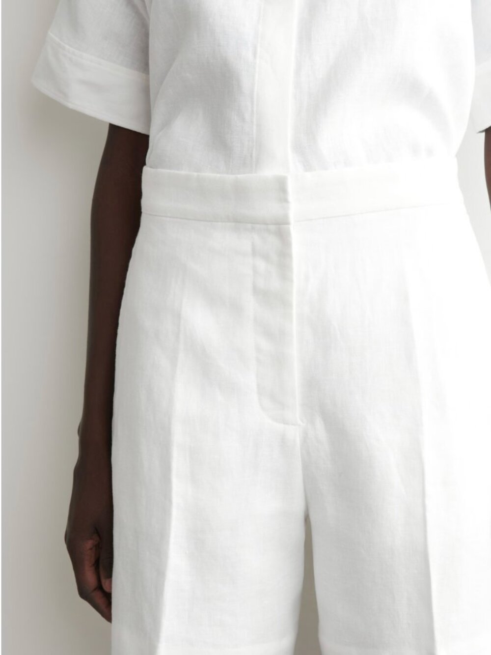 COS White 100% Linen Pull-On Shorts Size Large - Picture 4 of 13